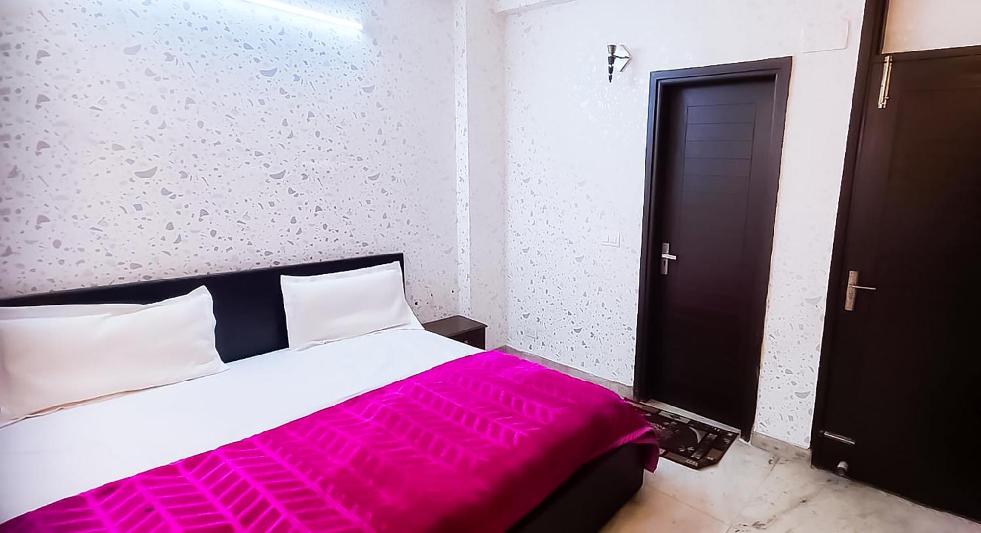 Deluxe Room In Cr Park New Delhi Eksteriør bilde